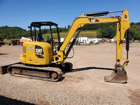 cat 305 vs 305.5